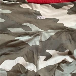 VS PINK ultimate yoga pants camo